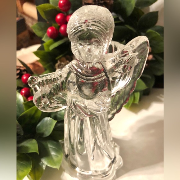 8787 Crystal Clear Angel Playing Harp Taper Candle Holder - Picture 8 of 10